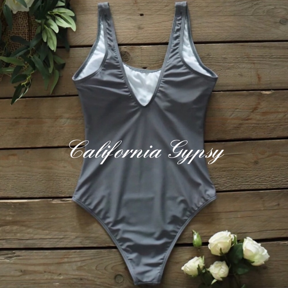 Journey Departure 80’s Music Swimsuit - Picture 4 of 6